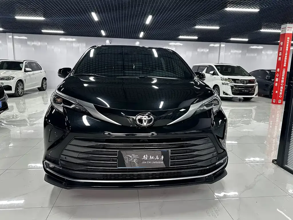 Toyota Sienna 2025 из CN, фото 8