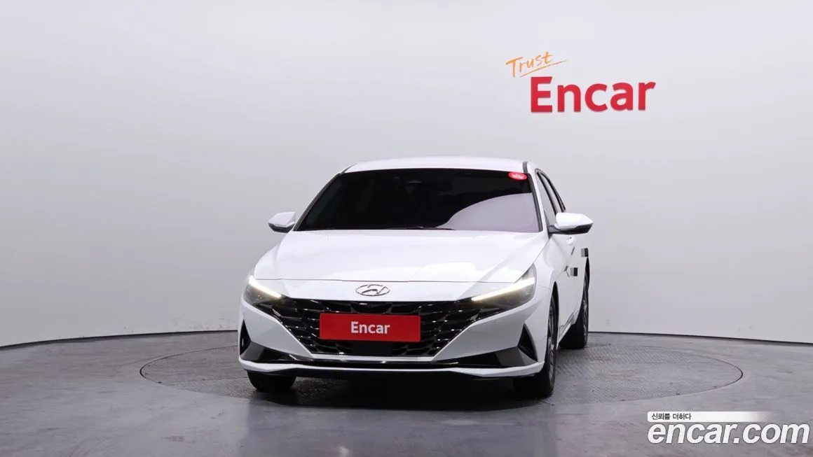 Hyundai AVANTE — фото 3