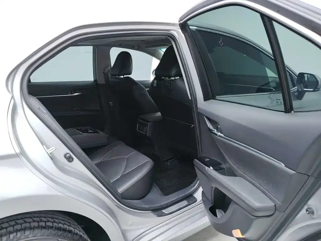 Toyota Camry 2022 из CN, фото 7