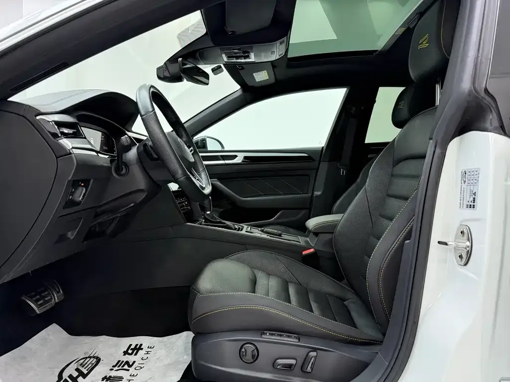 Volkswagen CC 2022 из CN, фото 4