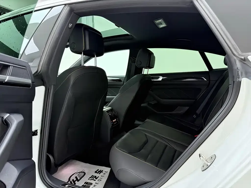 Volkswagen CC 2022 из CN, фото 5