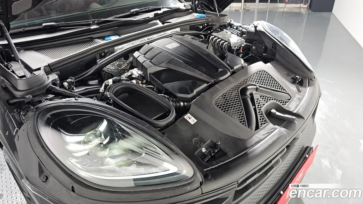 Porsche Macan 2023 из KR, фото 10