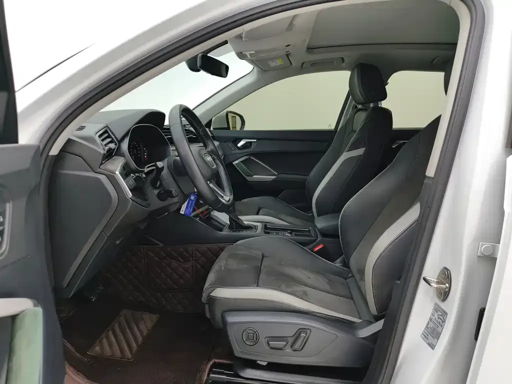 Audi Q3 2022 из CN, фото 8