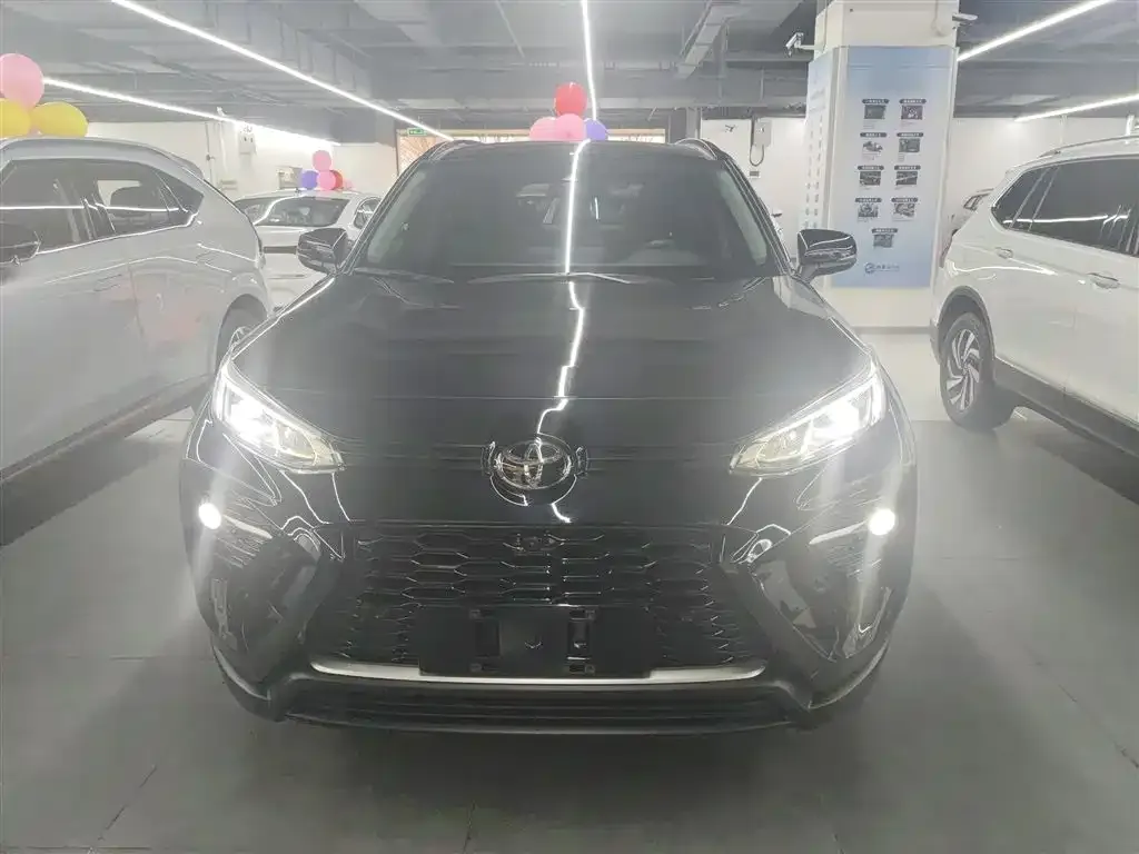 Toyota Wildlander 2023 из CN, фото 2
