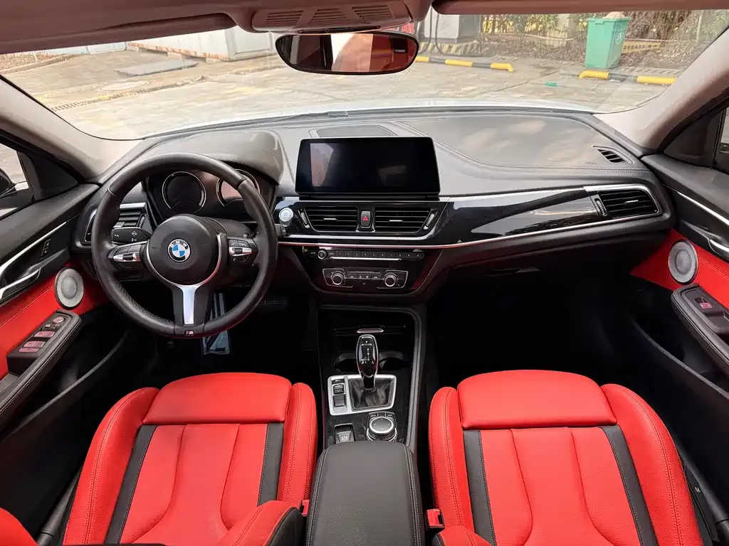 BMW 1 Series 2021 из CN, фото 8