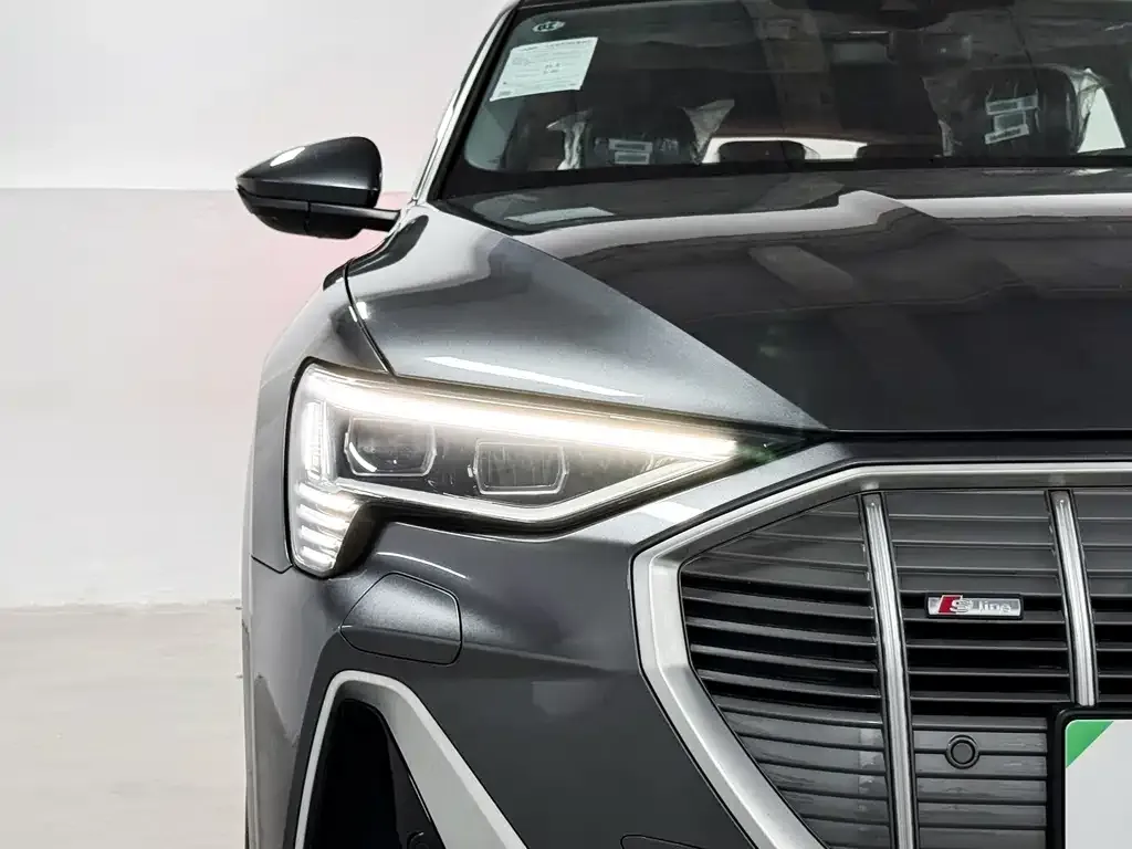 Audi e-tron 2026 из CN, фото 2