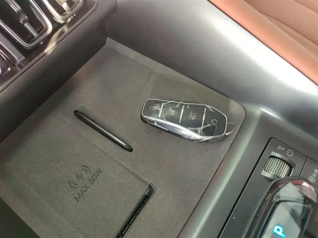 BYD L EV 2025 из CN, фото 6