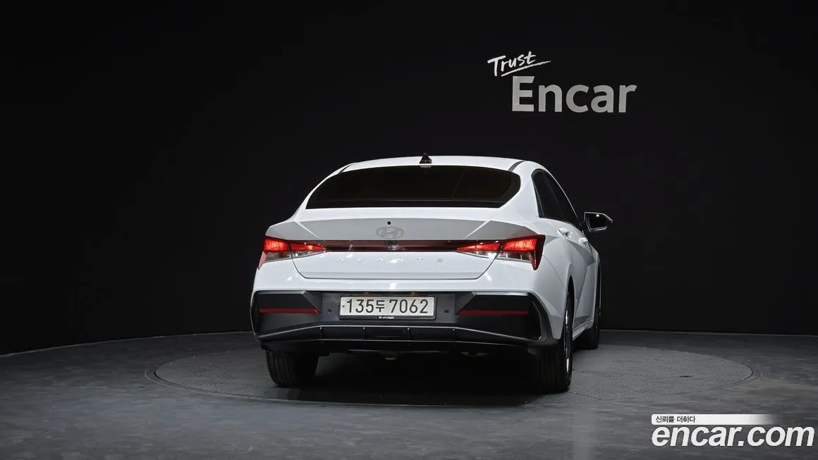 Hyundai AVANTE 2024 из KR, фото 2