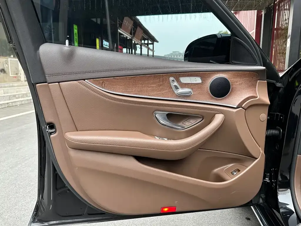 Mercedes-Benz E-Class 2022 из CN, фото 9