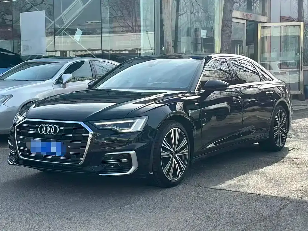 Audi A6L 2023 из CN, фото 1
