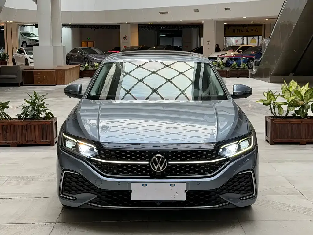 Volkswagen Passat 2021 из CN, фото 3