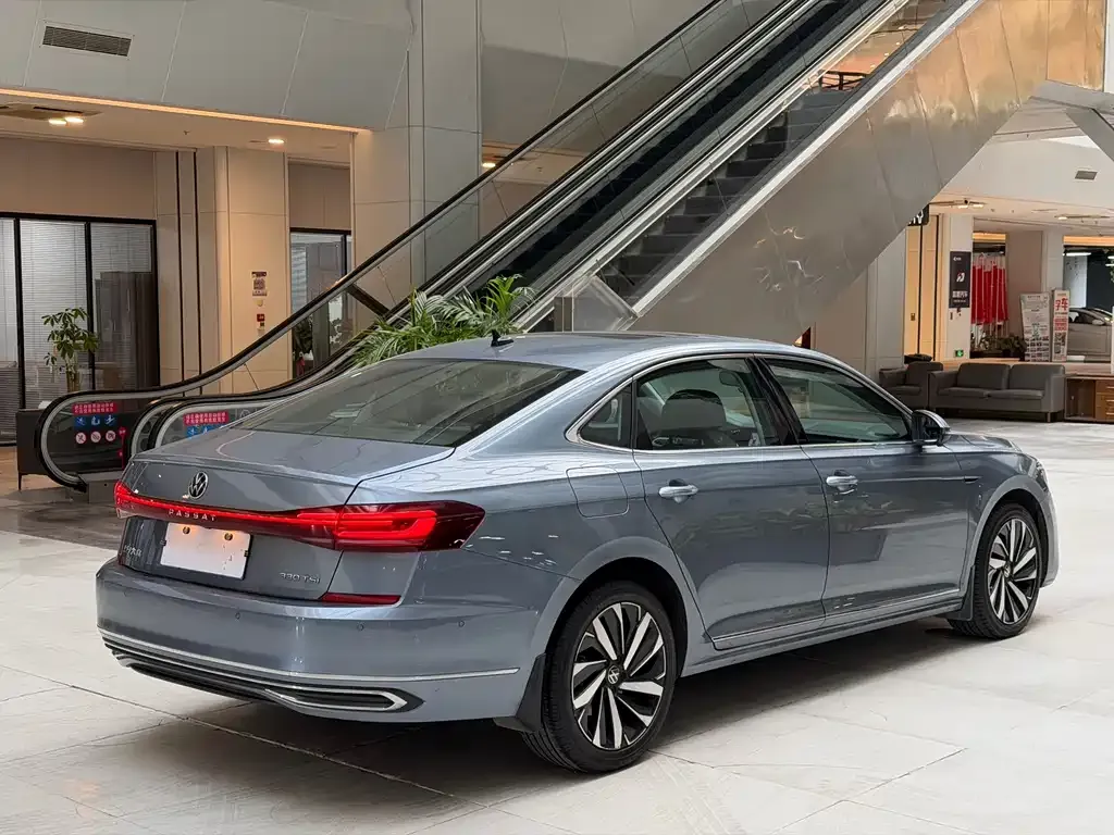 Volkswagen Passat 2021 из CN, фото 7