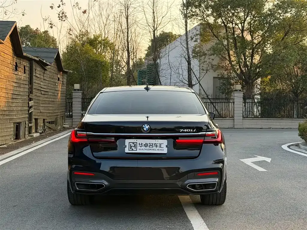 BMW 7 Series 2021 из CN, фото 8