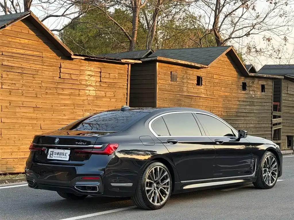BMW 7 Series 2021 из CN, фото 4