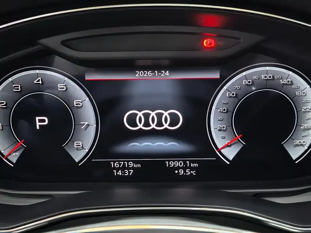 Audi A7 2022 из CN, фото 6