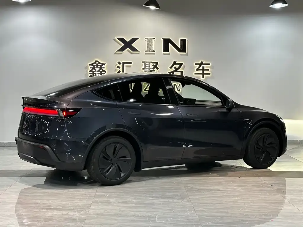 Tesla Model Y 2026 из CN, фото 2