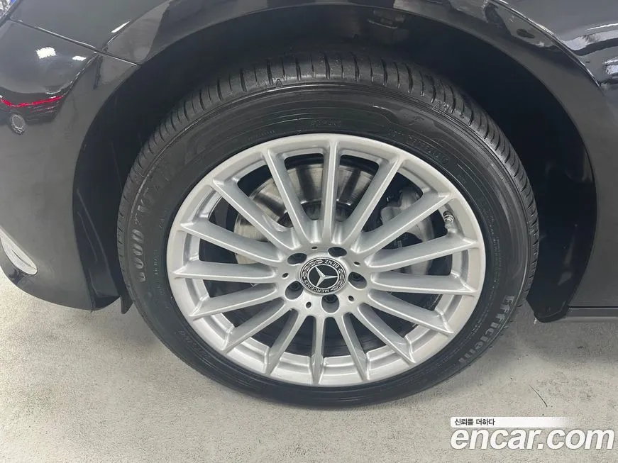 Mercedes-Benz E-Class 2022 из KR, фото 2