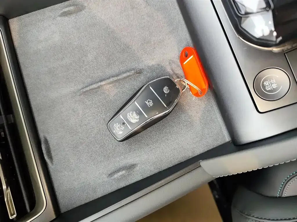 BYD Qin L 2025 из CN, фото 9