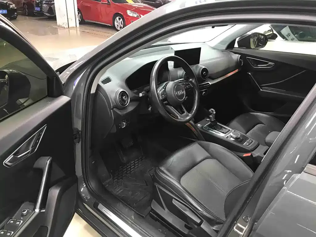 Audi Q2L e-tron 2021 из CN, фото 8