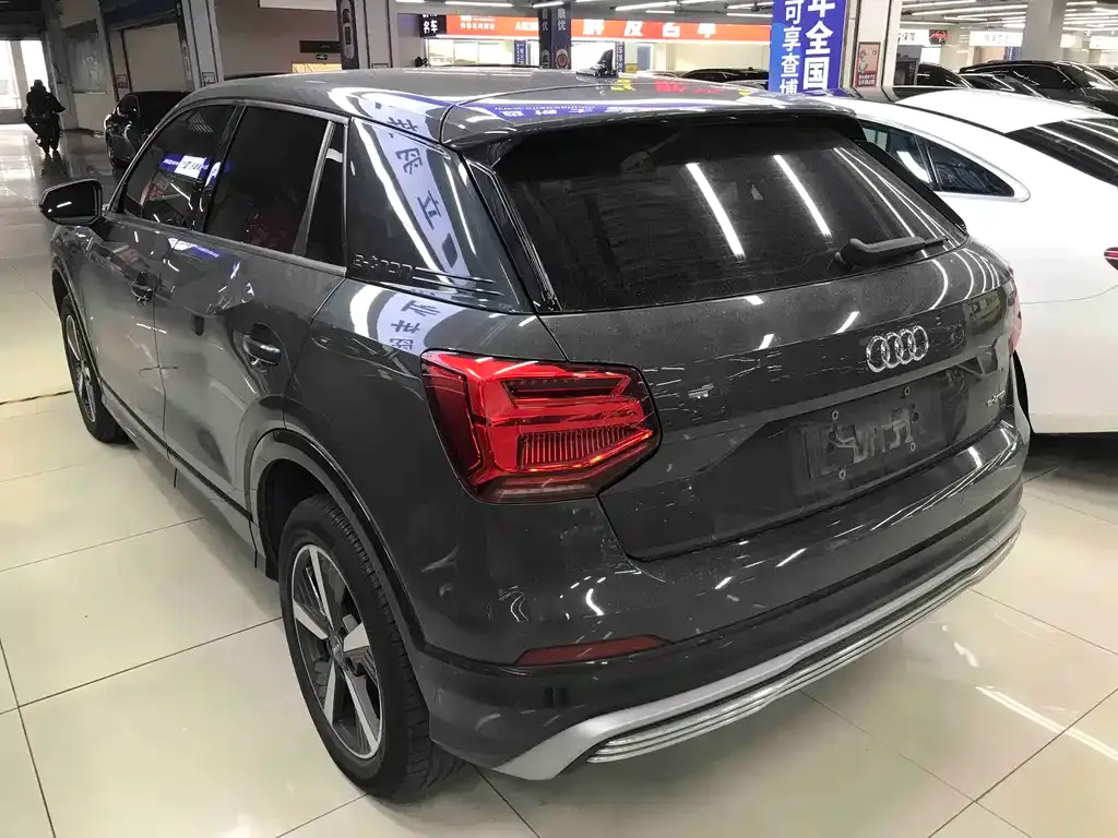 Audi Q2L e-tron 2021 из CN, фото 3