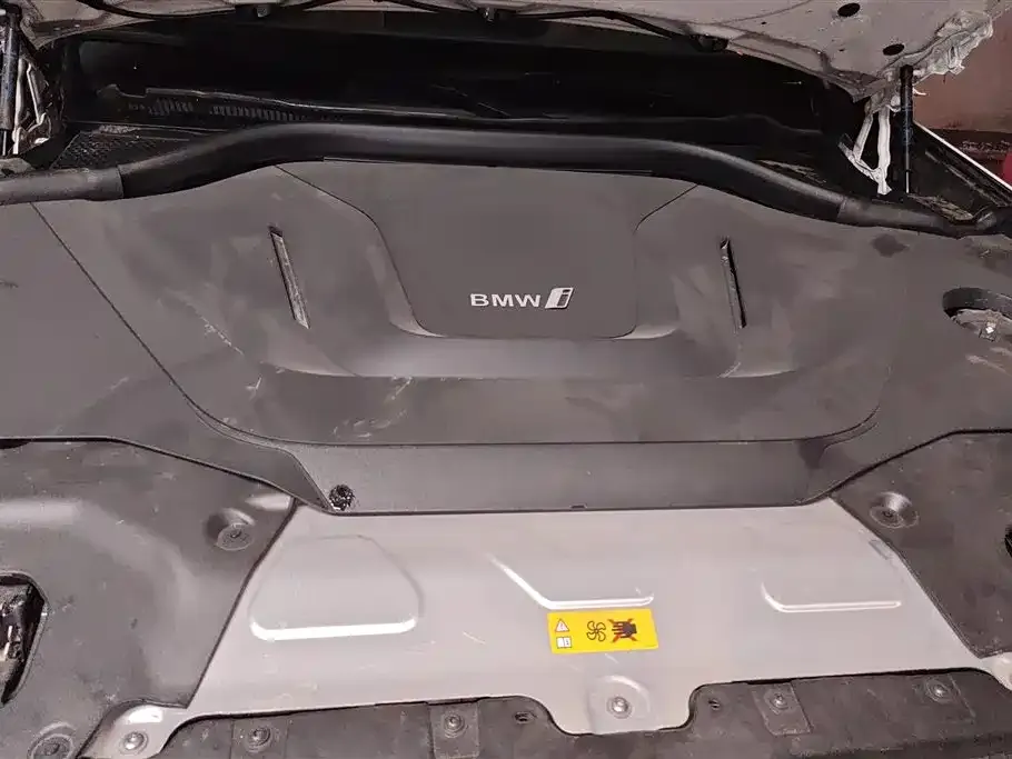 BMW iX3 2024 из CN, фото 3