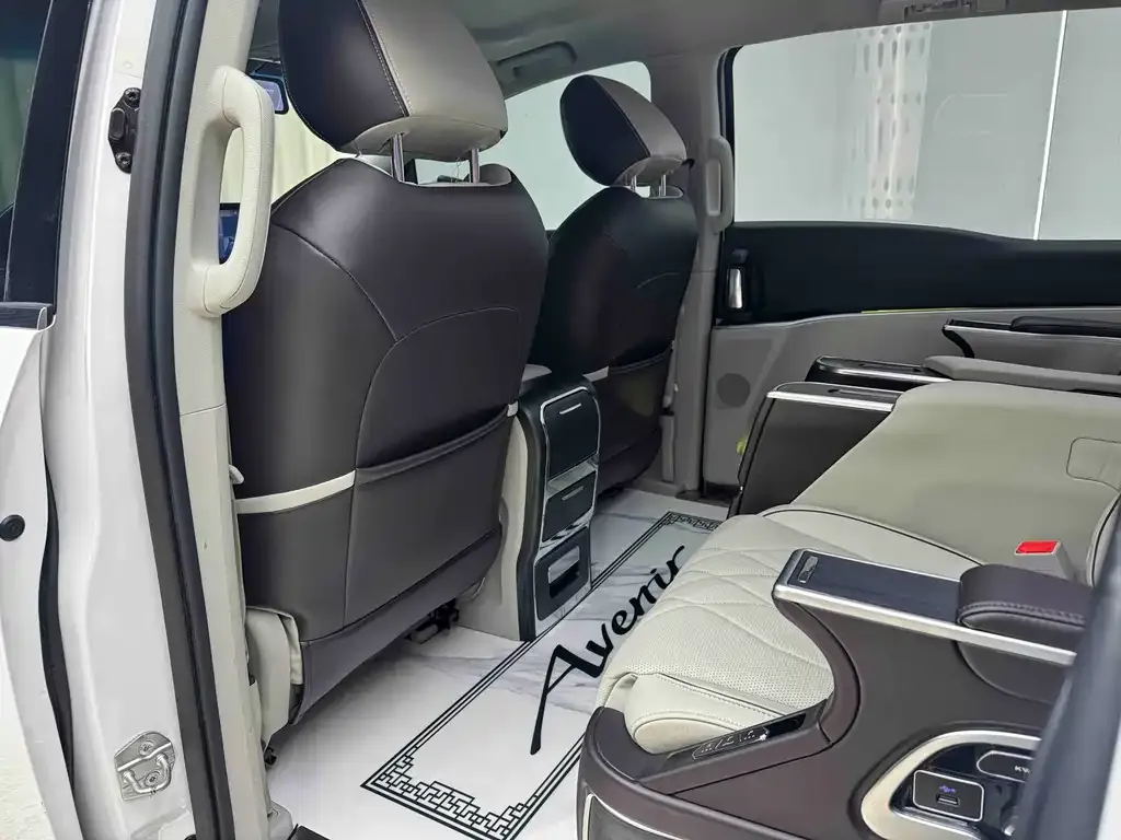 Buick GL8 2022 из CN, фото 9