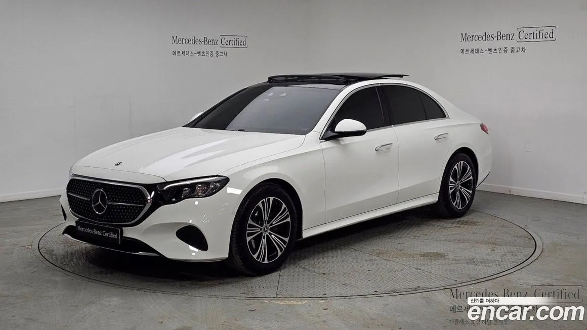 Mercedes-Benz E-Class — фото 1