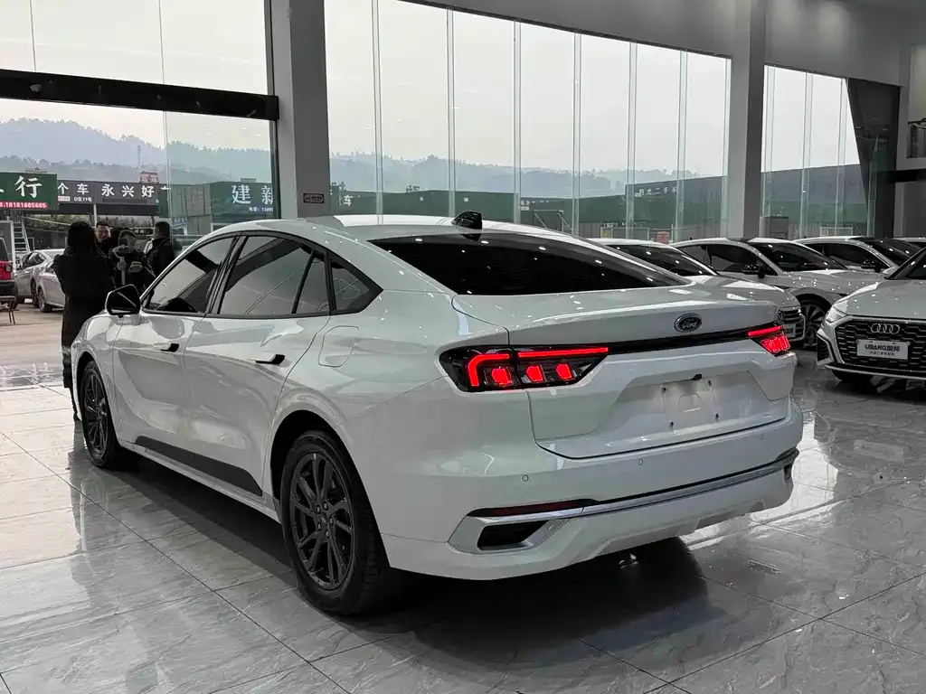 Ford Mondeo 2025 из CN, фото 6