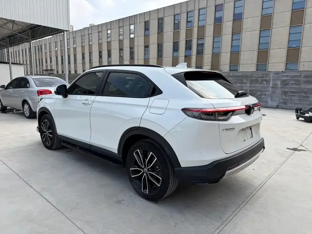 Honda Vezel 2023 из CN, фото 10
