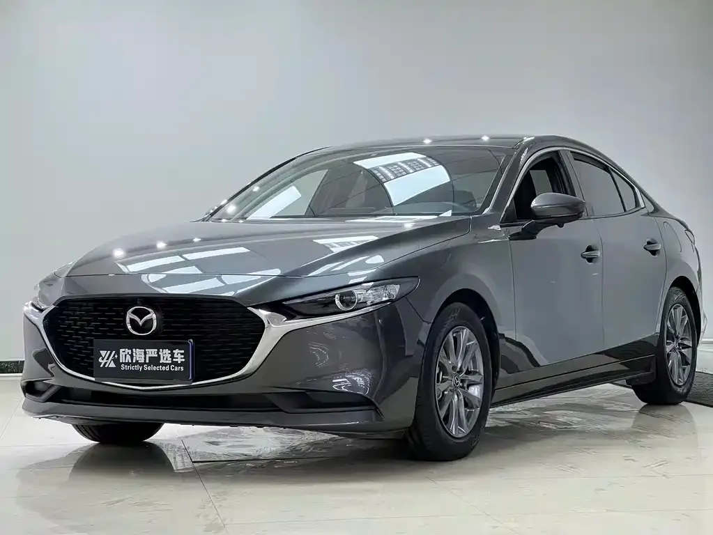Mazda 3 Axela 2022 из CN, фото 1