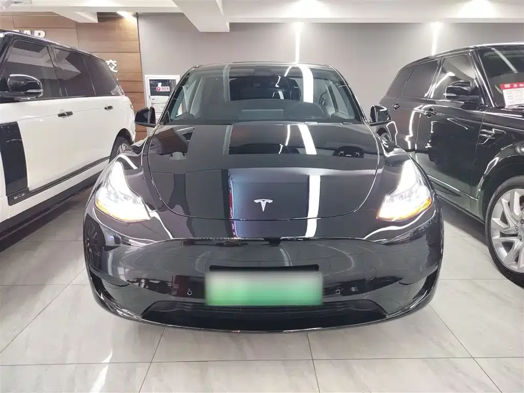 Tesla Model Y 2024 из CN, фото 3