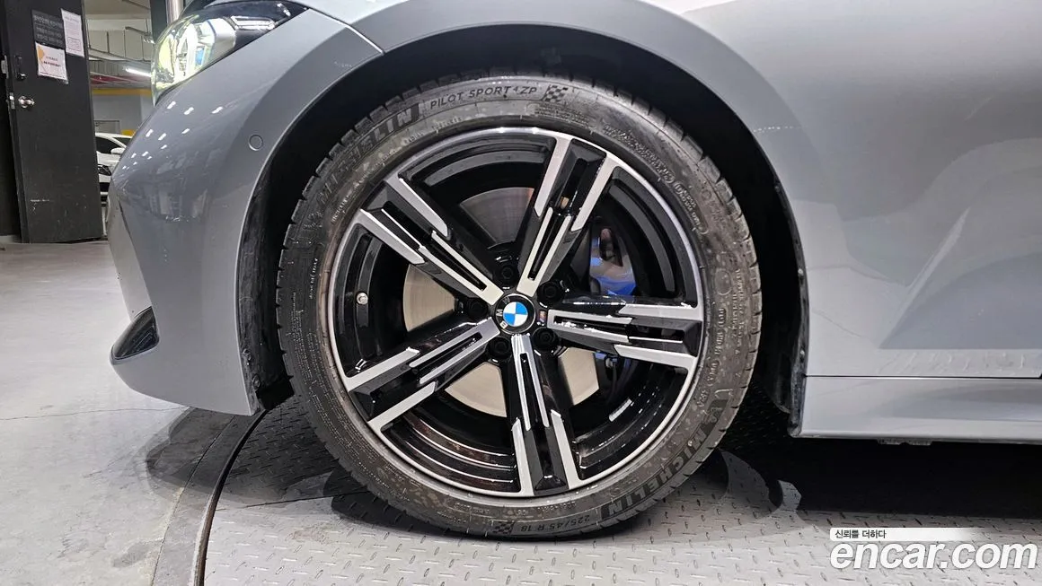 BMW 3-Series 2025 из KR, фото 7