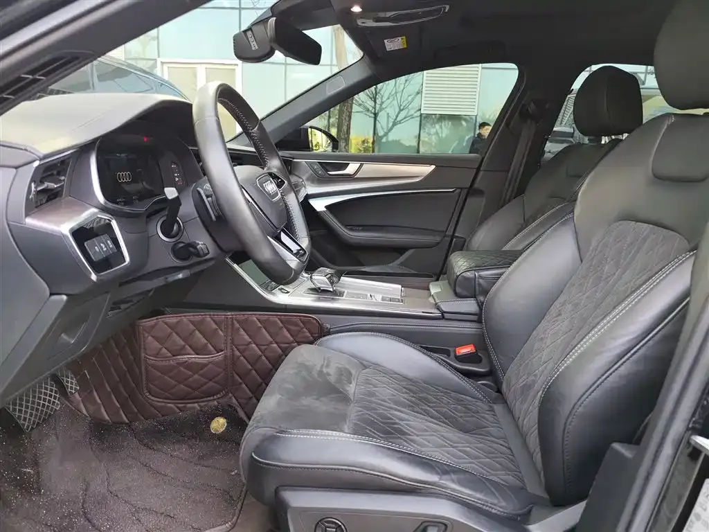 Audi A6L 2021 из CN, фото 4