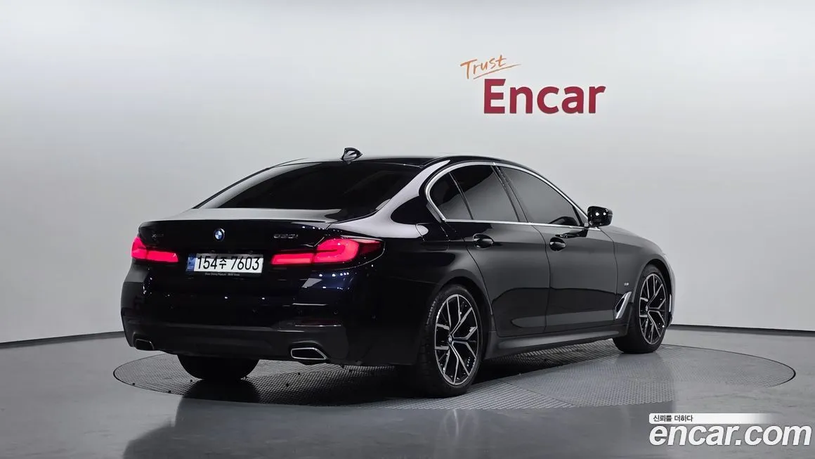 BMW 5-Series 2023 из KR, фото 4