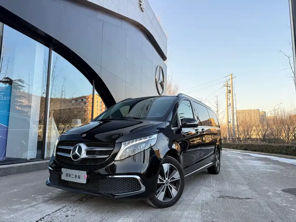 Mercedes-Benz V-Class 2024 из CN, фото 1
