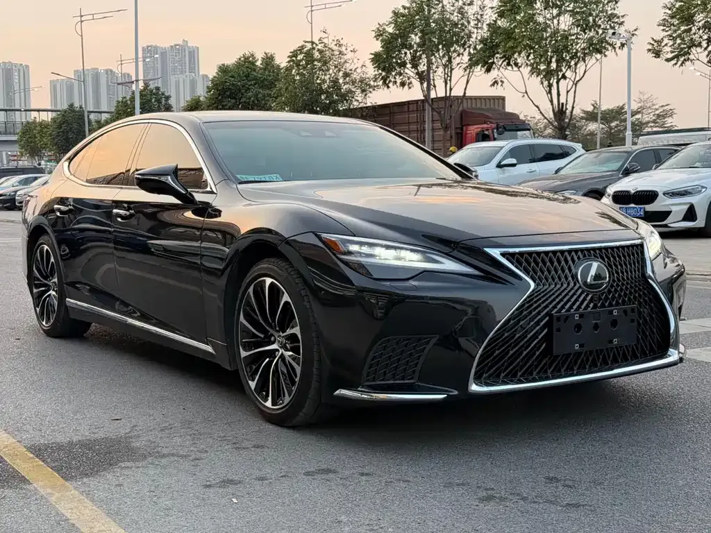 Lexus LS 2022 из CN, фото 1