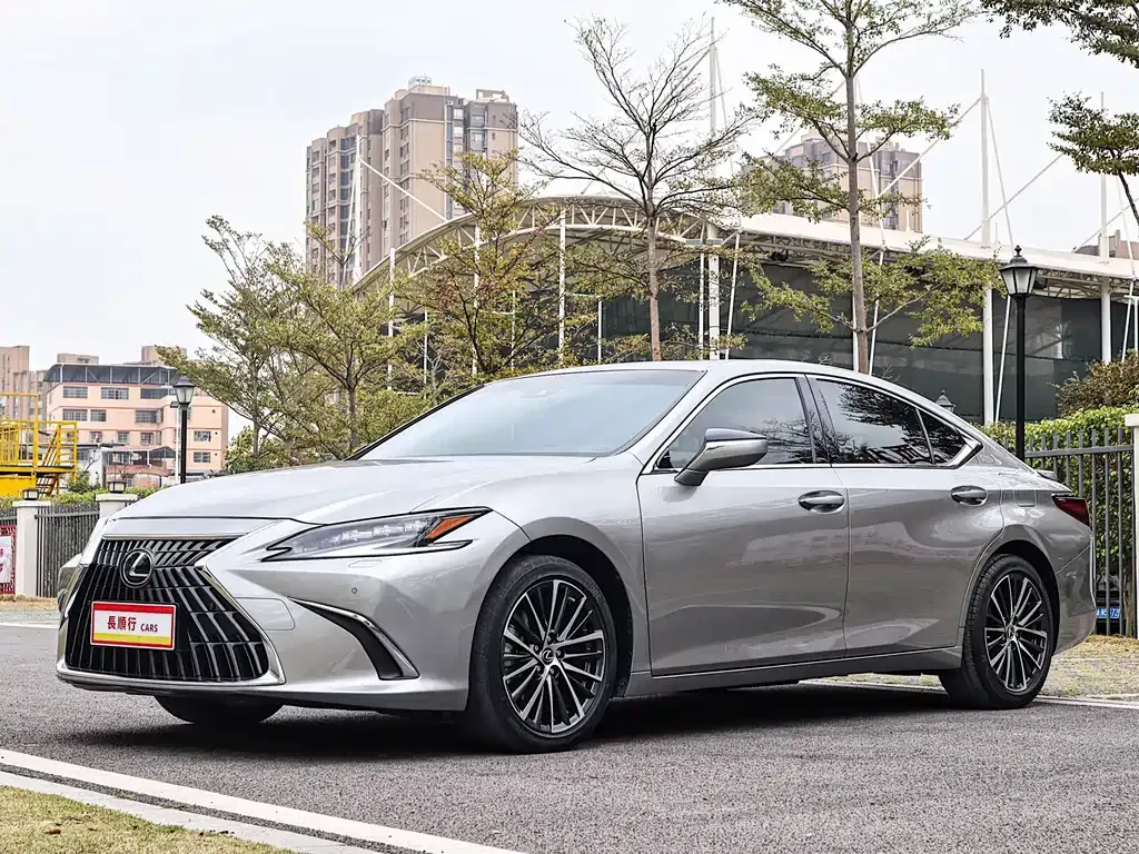 Lexus ES 2022 из CN, фото 1