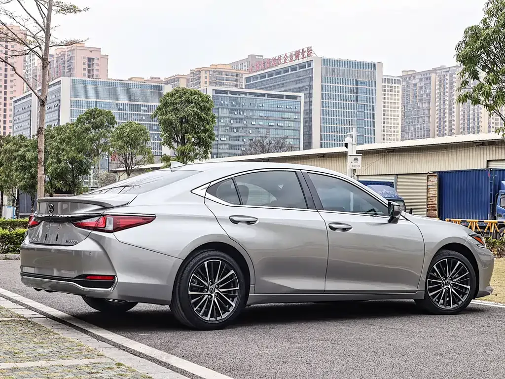 Lexus ES 2022 из CN, фото 7