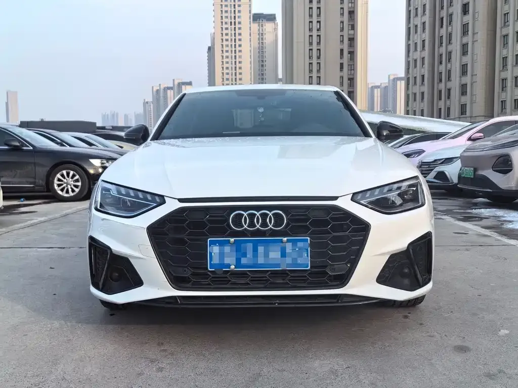 Audi A4L 2023 из CN, фото 6