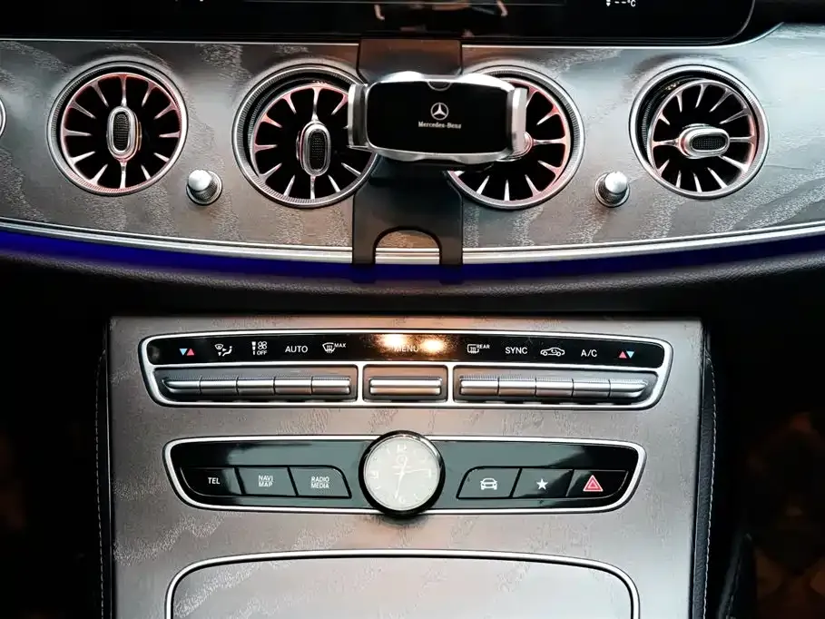 Mercedes-Benz E-Class 2022 из CN, фото 4