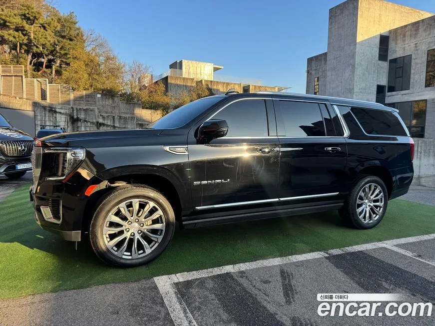 GMC Yukon 2022 из KR, фото 2
