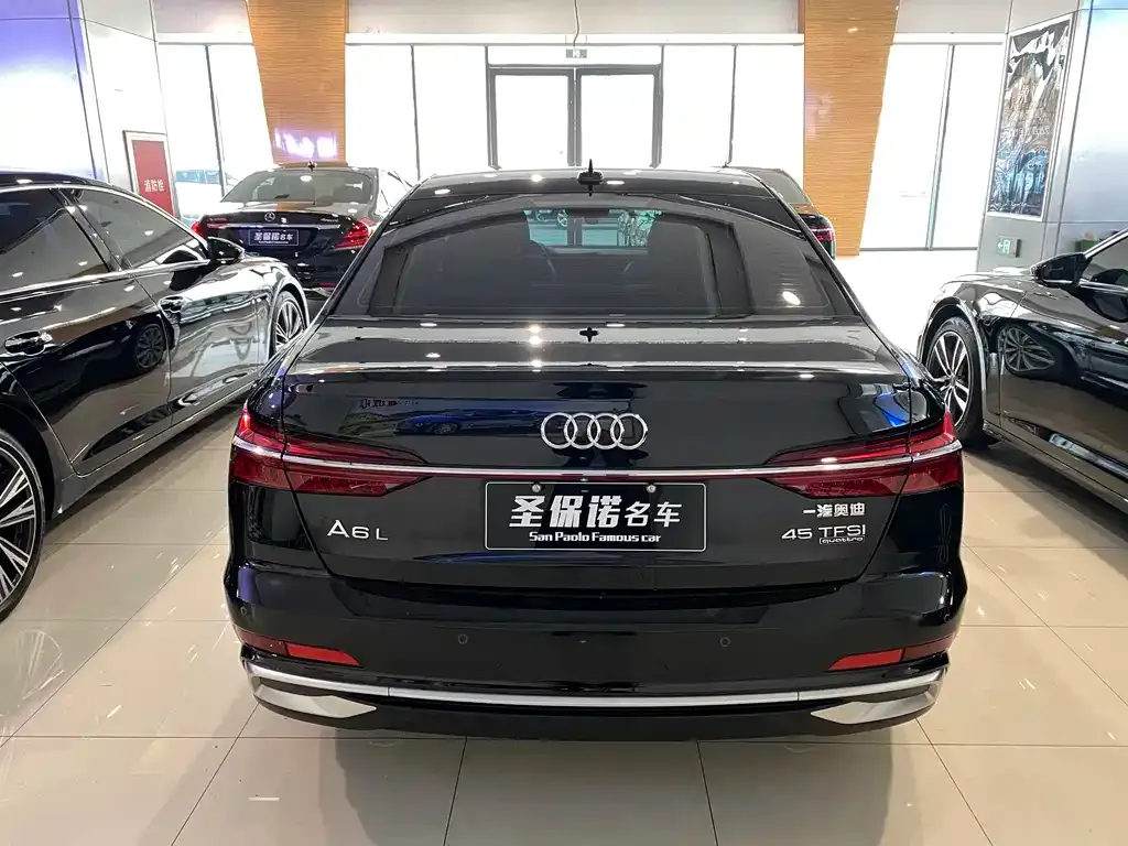 Audi A6L 2022 из CN, фото 10