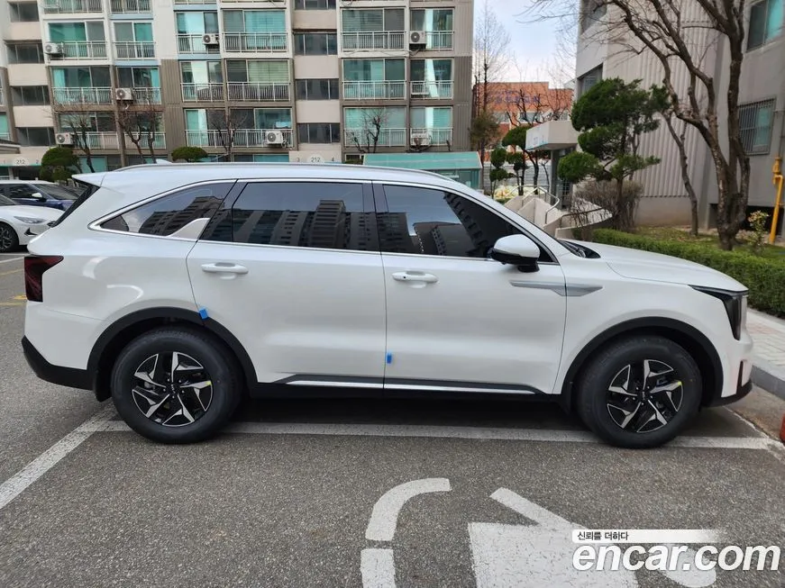 Kia Sorento — фото 5