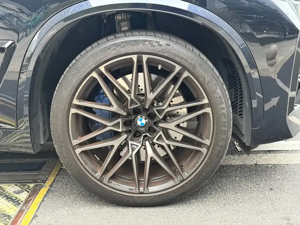 BMW X5 M 2024 из CN, фото 6