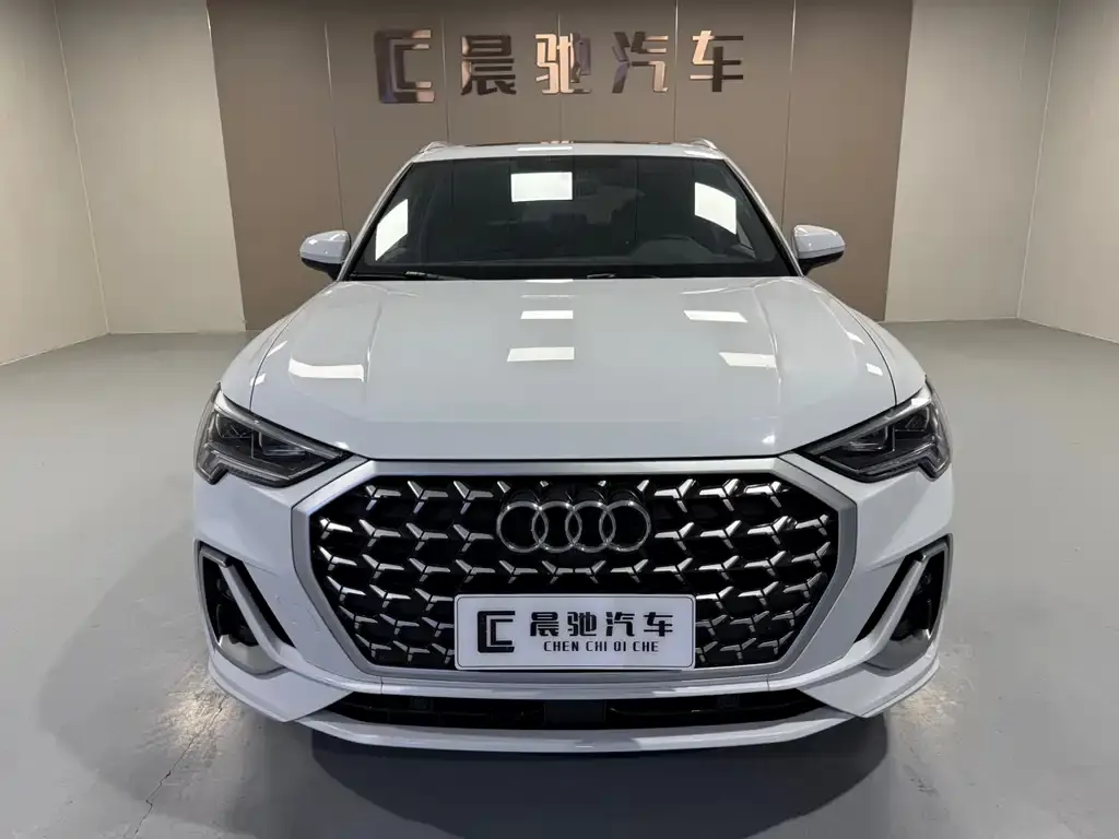 Audi Q3 2025 из CN, фото 3