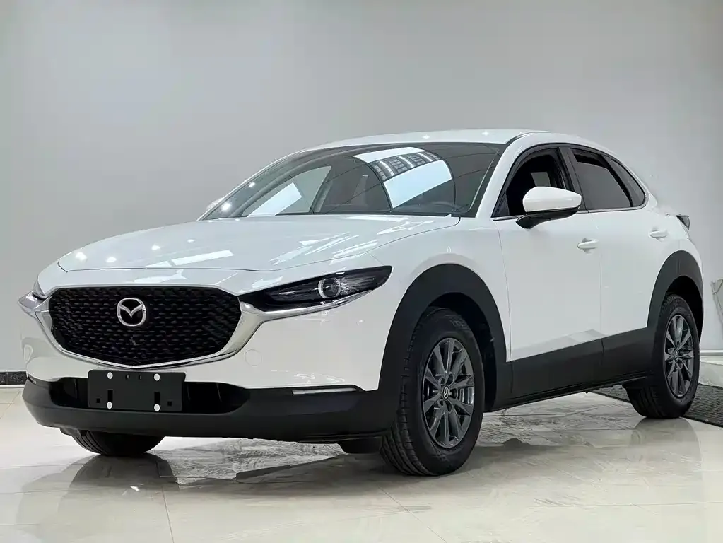 Mazda CX-30 — фото 1