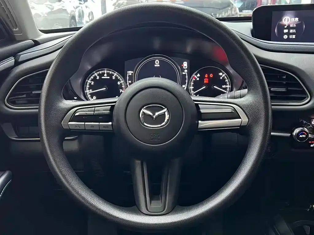 Mazda CX-30 — фото 7