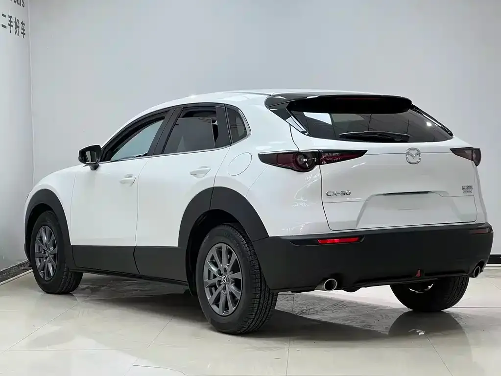 Mazda CX-30 — фото 10