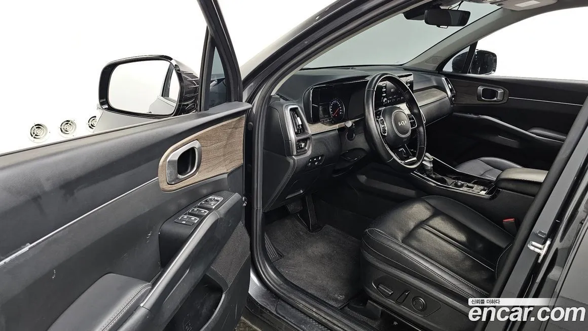 Kia Sorento — фото 8