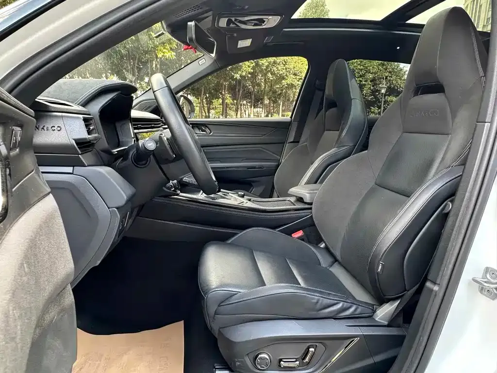 Lynk & Co 01 2021 из CN, фото 7